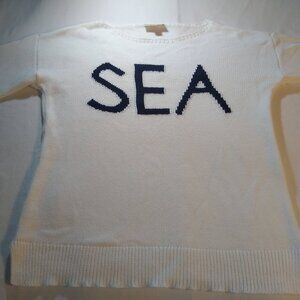 Vacation-Ready!    Loft Outlet  S  knit white  w/navy letters